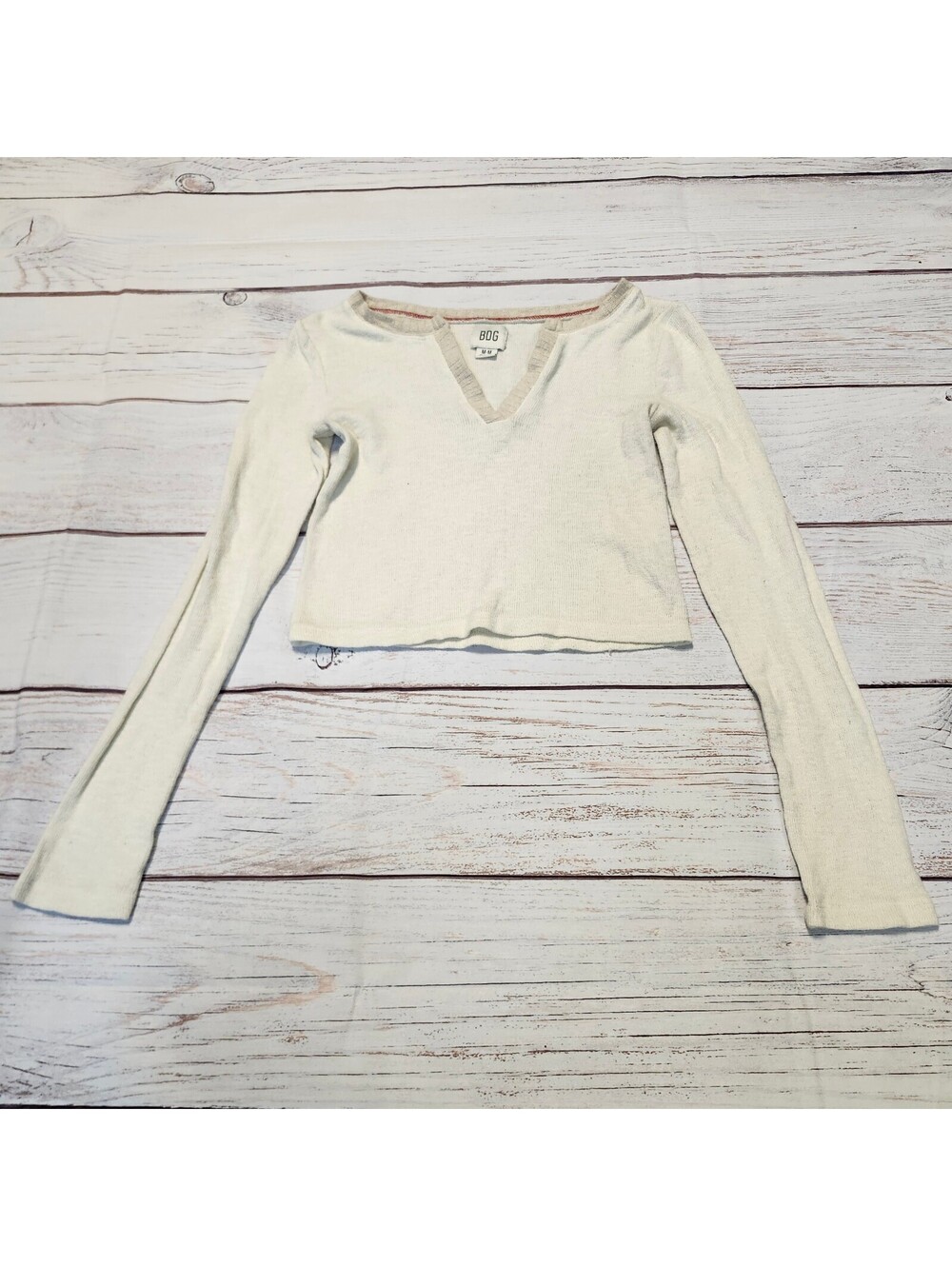 BDG Medium Cream Long Sleeve Cropped Top Size Medium